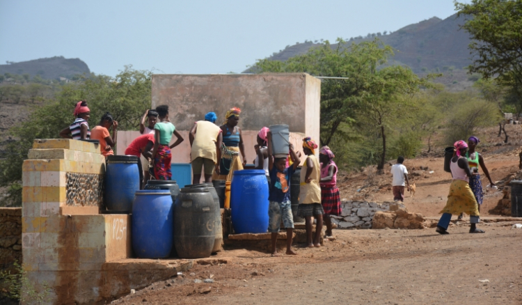 Saúde. Deficiente abastecimento de água impede diminuição do paludismo