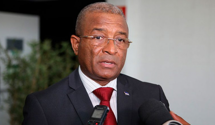 Procurador-geral da República diz-se “insatisfeito” com a situação actual da Justiça