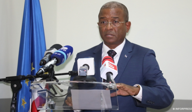 PGR pede mais segurança para os magistrados e PR quer "factos imputados a juízes" resolvidos