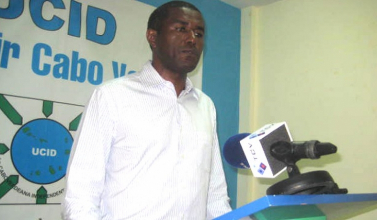 UCID surpreso com aumento do numero de ministros