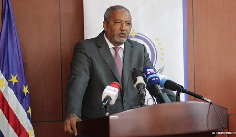 Mais um cabo-verdiano infectado com coronavírus em Cabo Verde