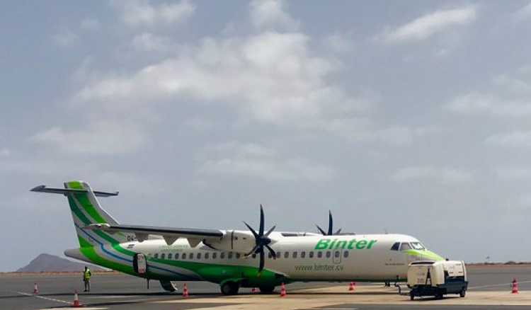 Binter encaminha passageiros por via marítima por causa de bruma seca