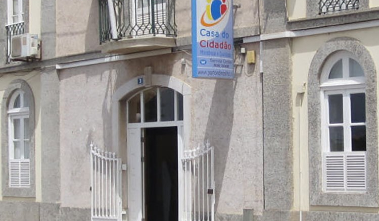 Governo justifica nova directora da Administração Publica. “Nomeação recaiu sobre uma técnica sem qualquer percurso político”