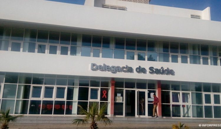 Coronavírus. Chineses que chegaram para trabalhar no Mindel Floating Music Hub em quarentena voluntária