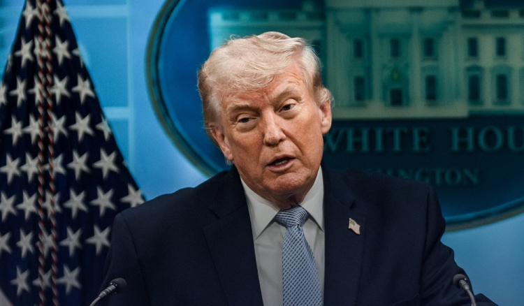 Trump diz ser político “mais popular na Venezuela” e anuncia candidatura à presidência do país