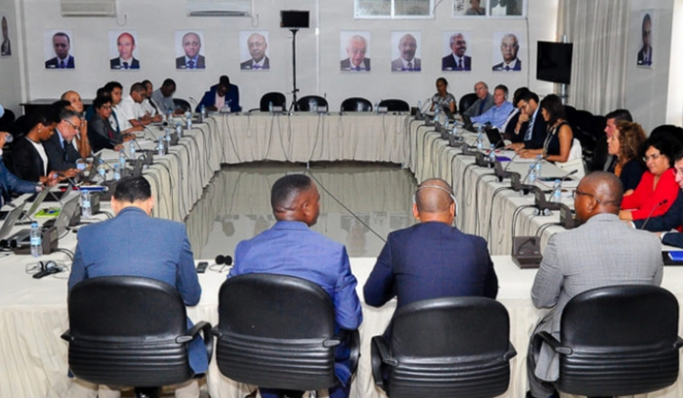 Austeridade? GAO pede a Cabo Verde aumentar receitas e diminuir despesas para baixar dívida pública