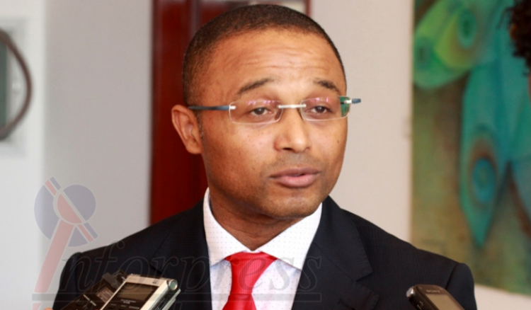 Magistrados em contramão. Pode ter havido conluio entre PGR e os demais implicados. Se sim, é crime