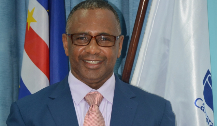 Presidente da Câmara Municipal da Praia baleado esta manhã (em actualização)