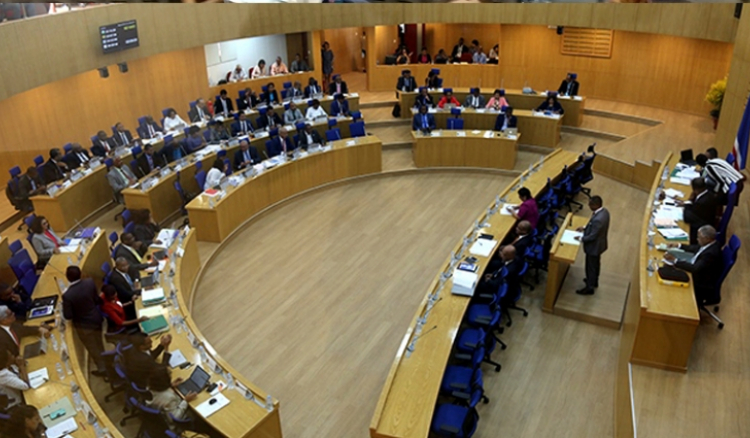 Parlamento aprova alteração da lei sobre Zonas Turísticas Especiais