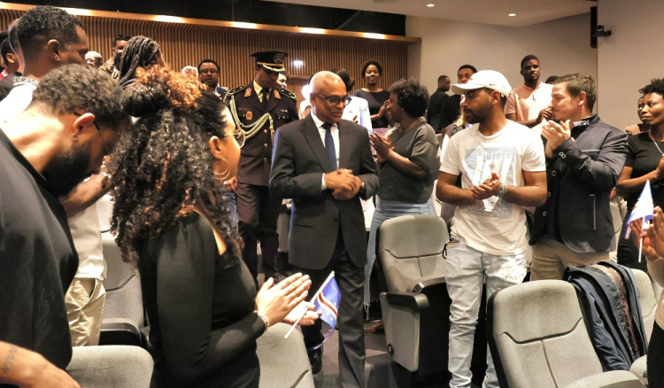 José Maria Neves começa Presidência na Diáspora com estudantes no Norte de Portugal