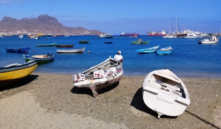 Mau tempo. IMP interdita saída de pequenas embarcações