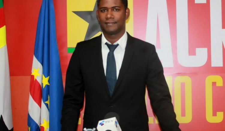 PAICV desconfia dos números do INE. "Estágio profissional é emprego?"