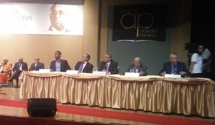 "Recordar Aristides Pereira é também recordar o homem que teve de suceder Cabral", diz PR