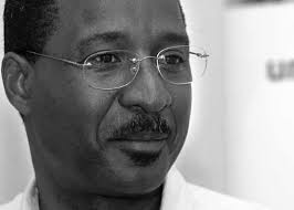 Terrenos da Praia. Alfredo Carvalho requer ACP para exigir nulidade do processo