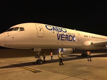 Novo Boeing da Cabo Verde Airlines chegou esta madrugada