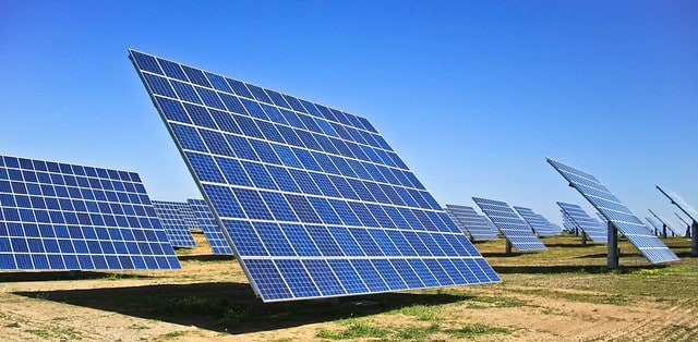 Governo avança com parques solares em quatro ilhas. Prazo do concurso termina já em Março