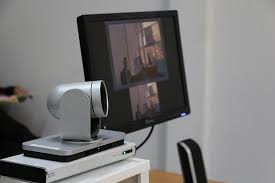 Justiça. Revisão legal vai permitir julgamentos com videoconferência